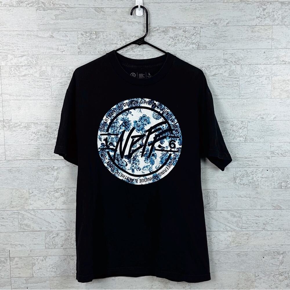 Neff black casual graphic short sleeve tee / T shirt / floral / tropical